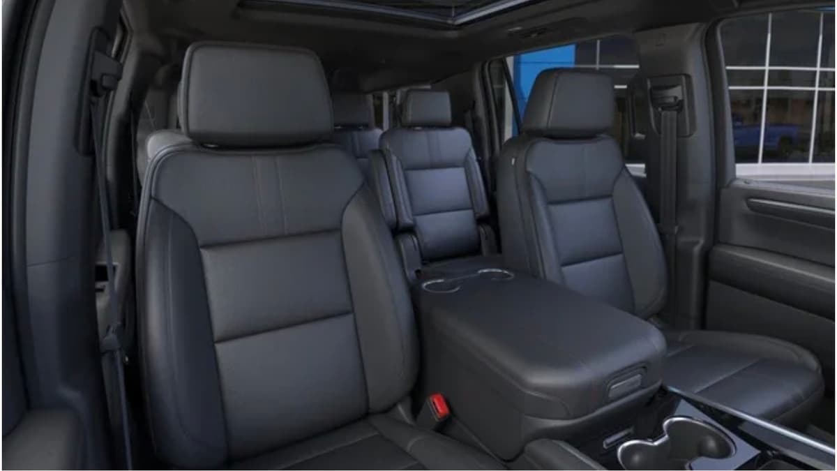 Premium leather captain chairs with sunroof